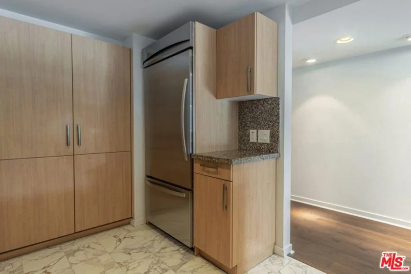 13650 Marina Pointe Drive #404 photo 13