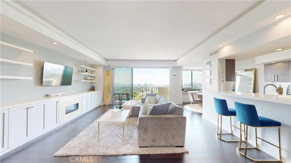 818 N Doheny Drive #908 photo 6