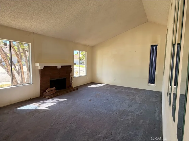 6631 Wintertree Drive photo 4