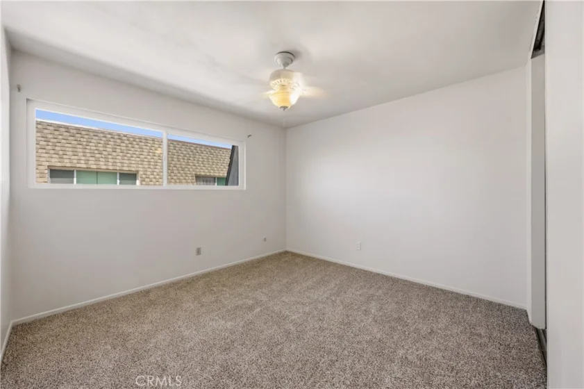 17943 Magnolia Boulevard #16 photo 9