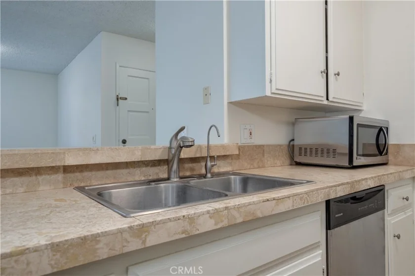 2511 W Sunflower #L3 photo 12