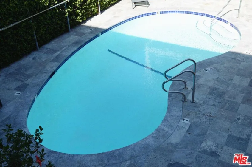 1328 Havenhurst Drive #202 photo 42