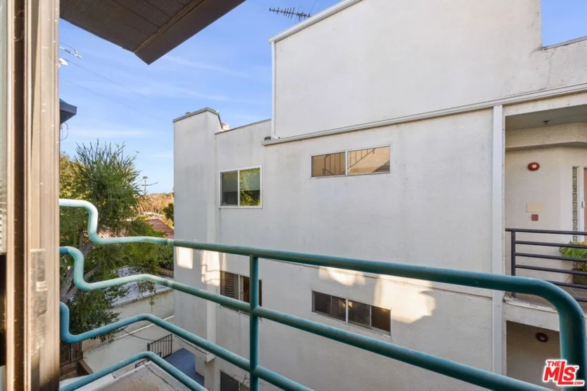 4218 Whitsett Avenue #4 photo 32
