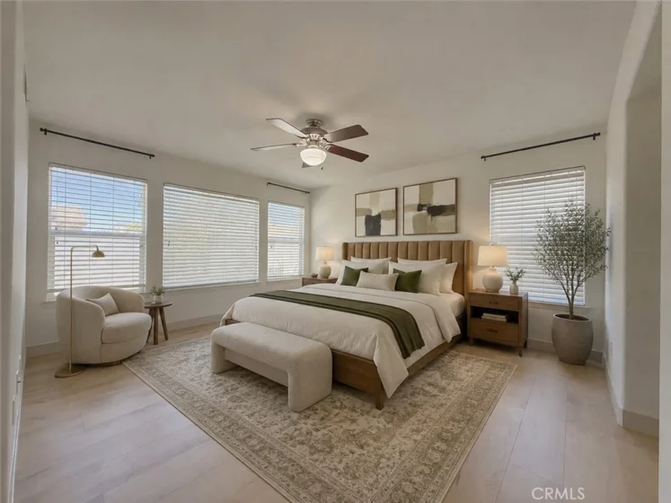 28910 Newport photo 33