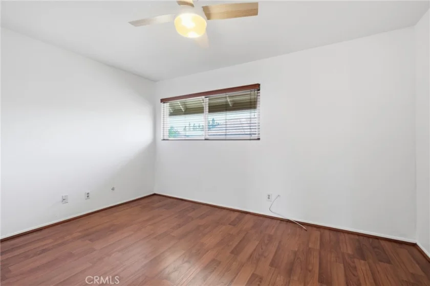 54 Oval Road photo 23