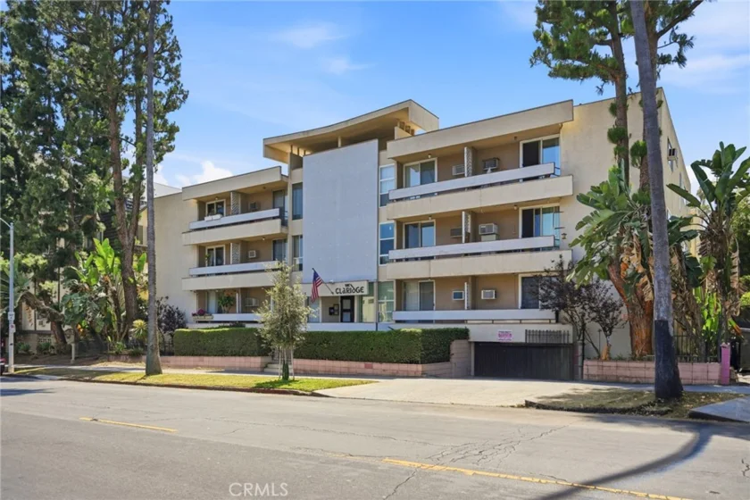 425 S Kenmore #206 photo 1