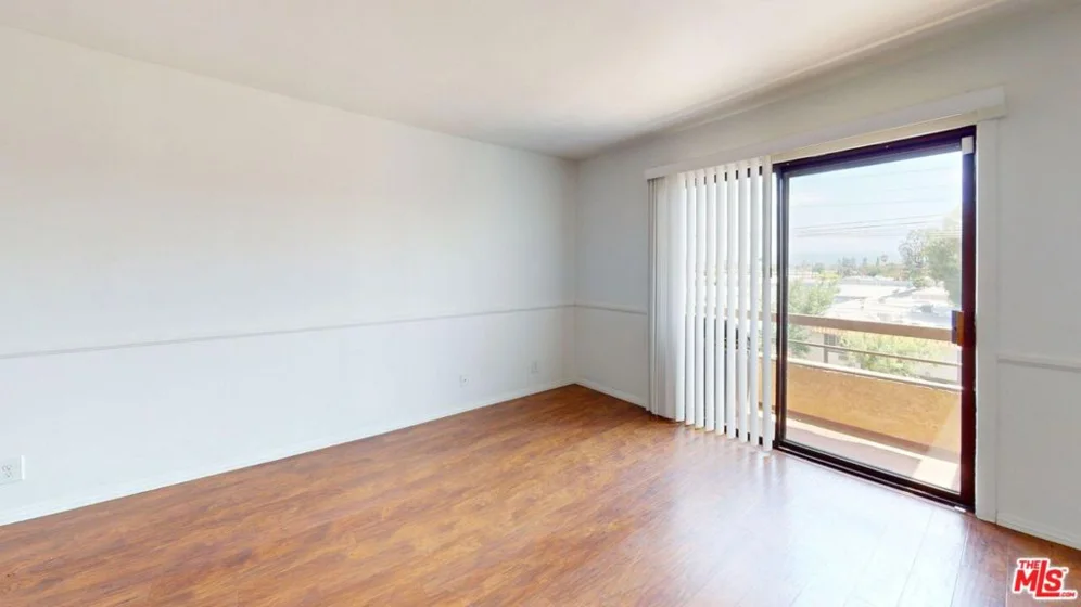 8710 Independence Avenue #301 photo 27