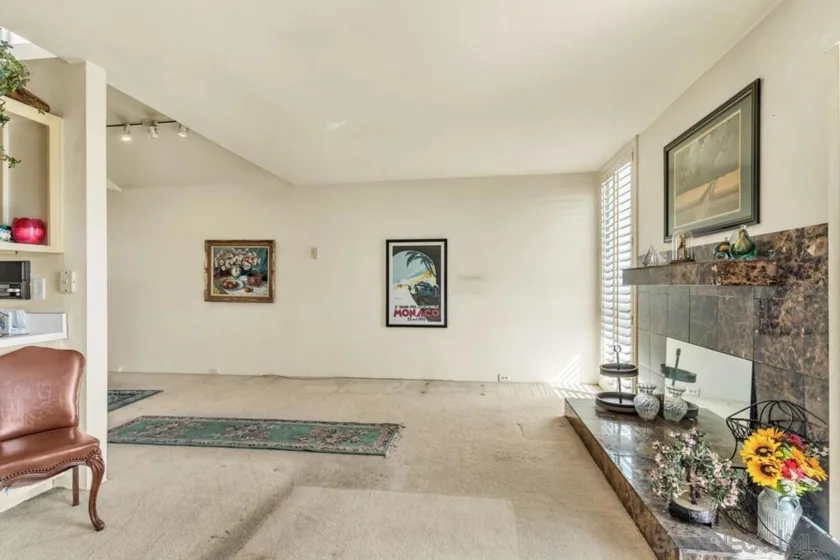 2376 Altisma Way #H photo 12