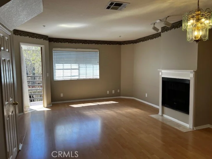 537 N Adams #212 photo 8