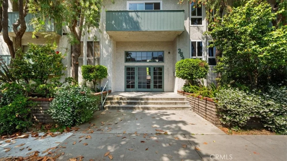 3649 Glendon Avenue #202 photo 1