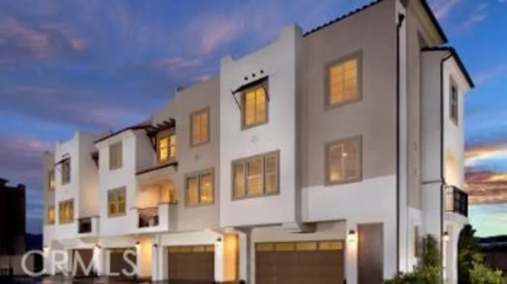 320 Lagoon Way photo 1