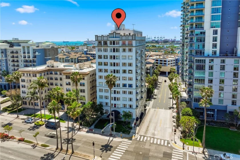 360 W Ocean Boulevard #607 photo 1