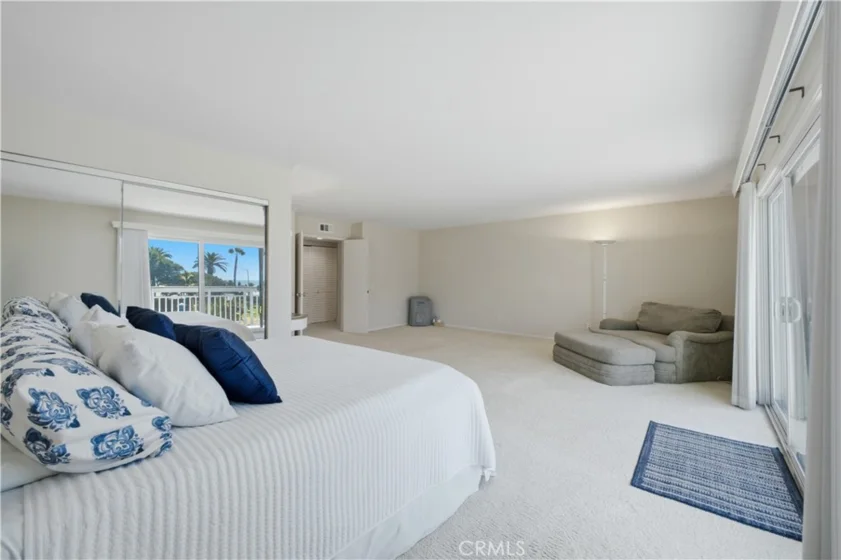 22 Montego Court photo 36