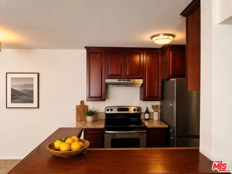 8530 Holloway Drive #222 photo 6