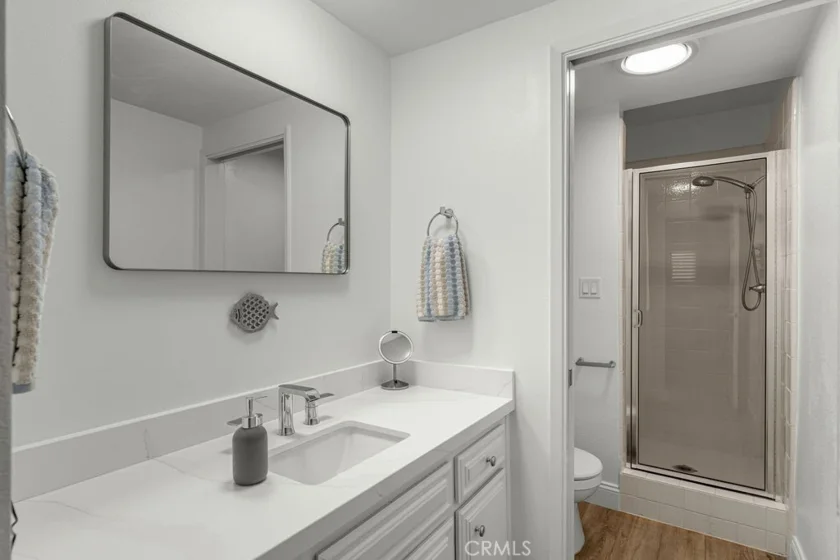 1110 W 10th Street #104 photo 13