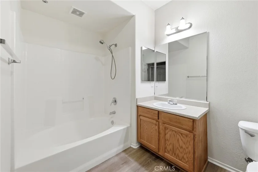41410 Juniper photo 28