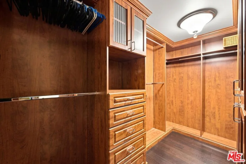 10800 Wilshire Boulevard #403 photo 36