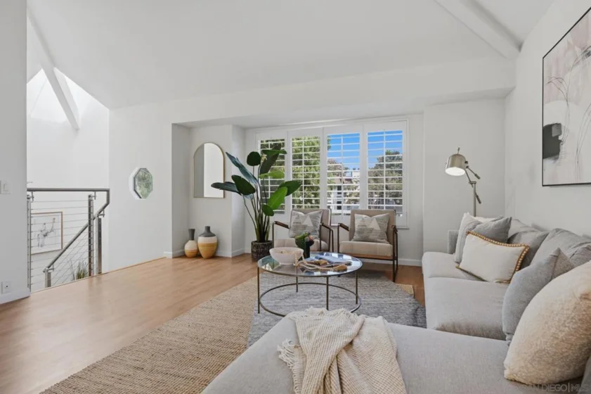 867 Hollyhock Court photo 4
