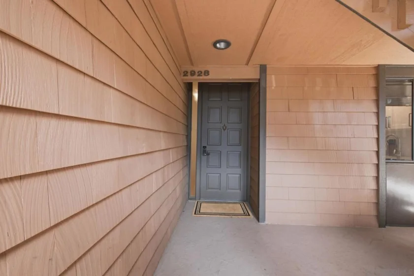 2928 Lawrence photo 39