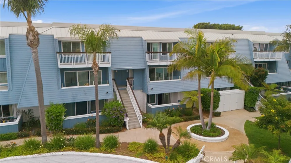 22 Montego Court photo 12