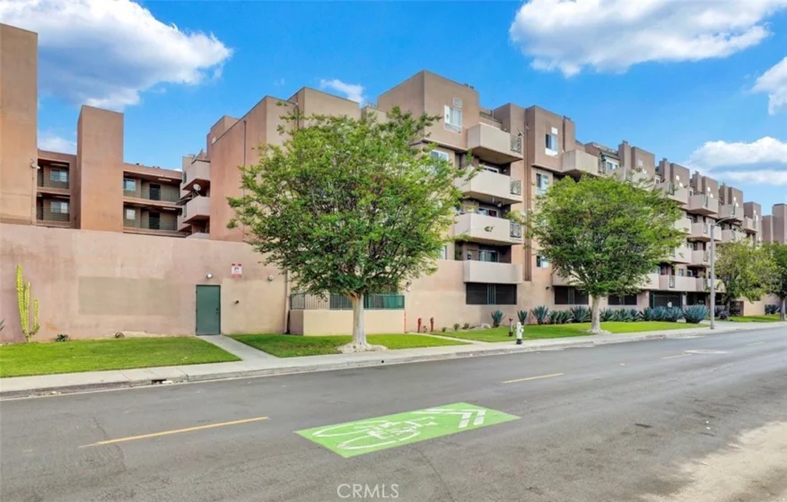 450 E 4th Street #337 photo 16