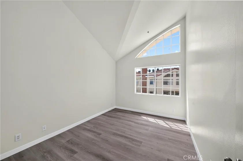1131 Campbell Street #210 photo 29