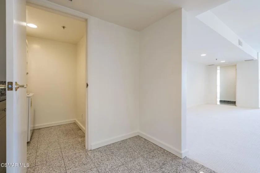 10660 Wilshire Boulevard #410 photo 64