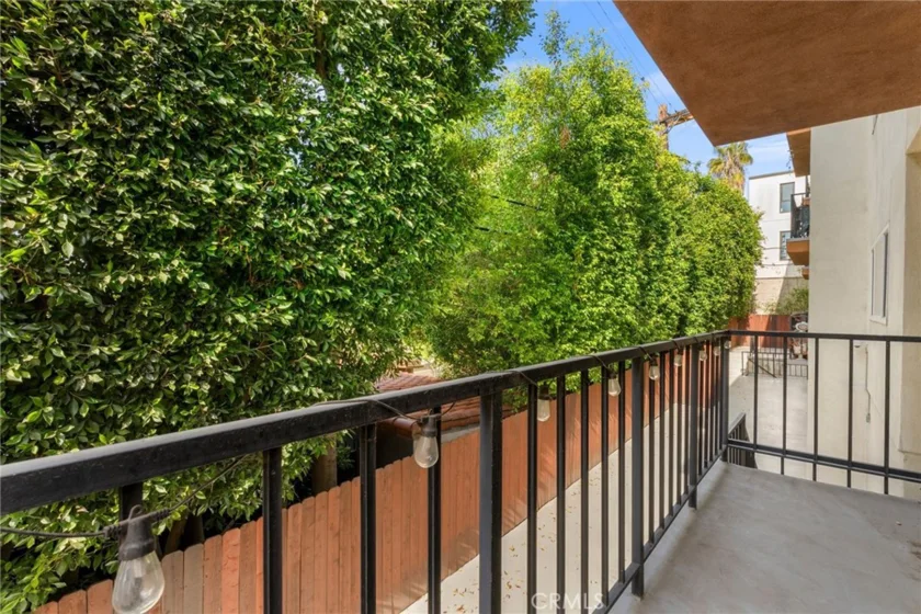 1045 N Kings #107 photo 6