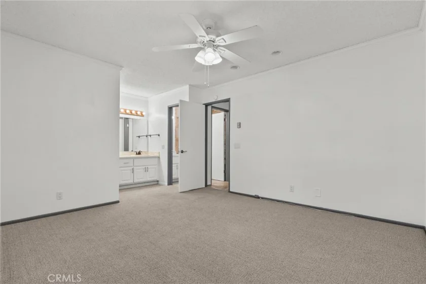 2901 S Sycamore #B photo 21