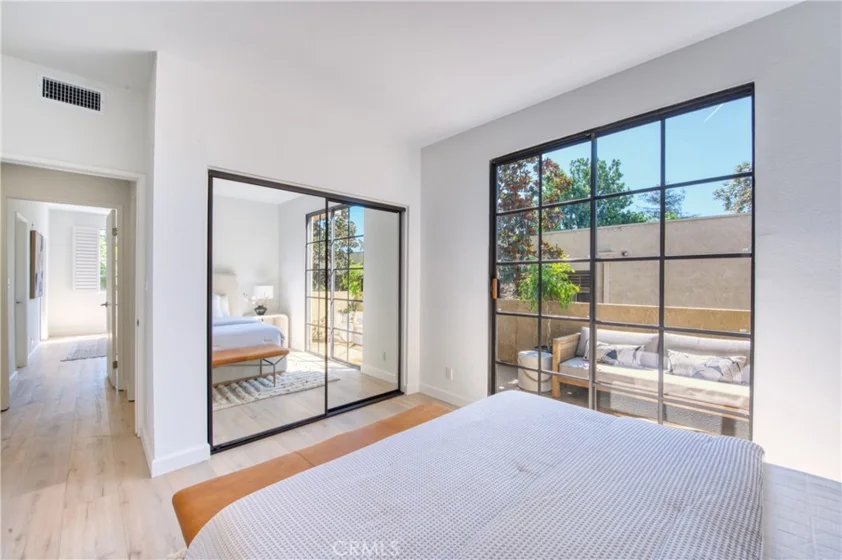 221 S Oak Knoll Avenue #202 photo 22