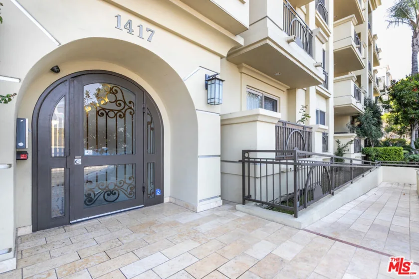 1417 S Westgate Avenue #201 photo 25