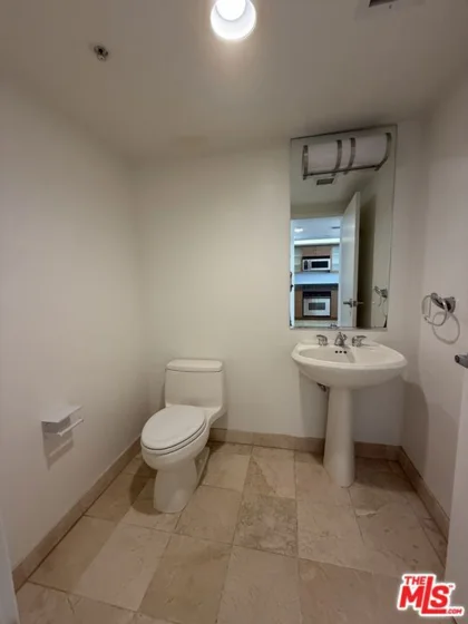 13700 Marina Pointe Drive #1219 photo 36