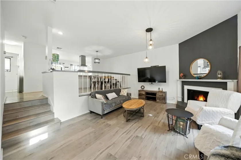 14937 Sherman Way #7 photo 6