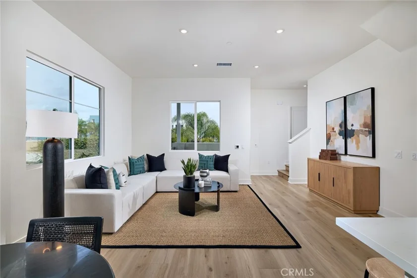 7266 Pointbreak Drive photo 6