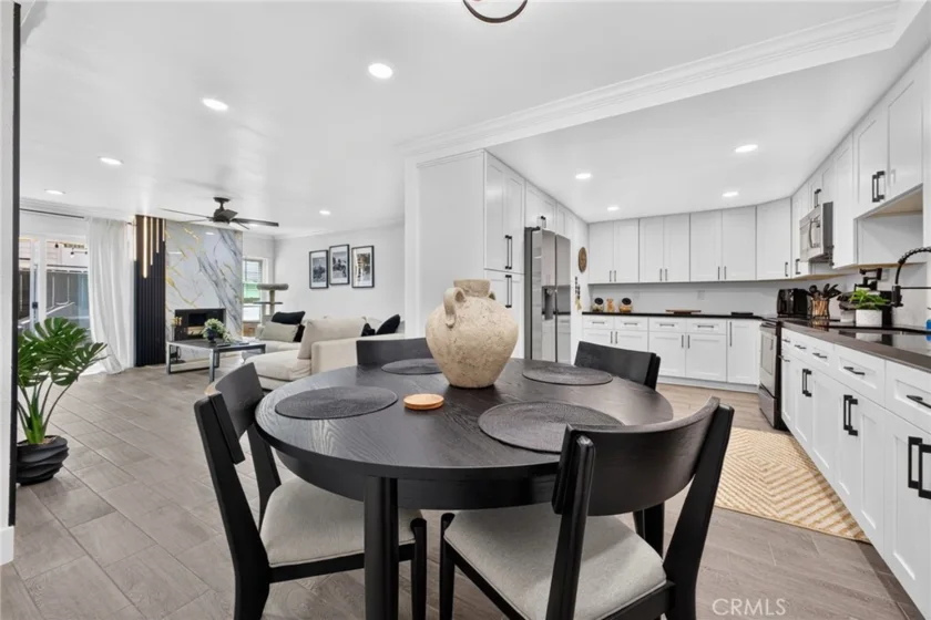 1725 Melrose #28 photo 12