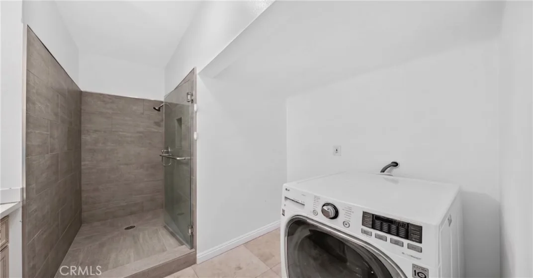 1026 S Marengo Avenue #2 photo 22