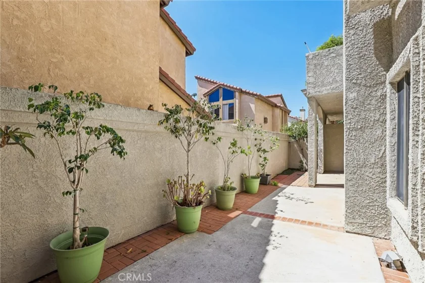4752 Tiara Drive #103 photo 33