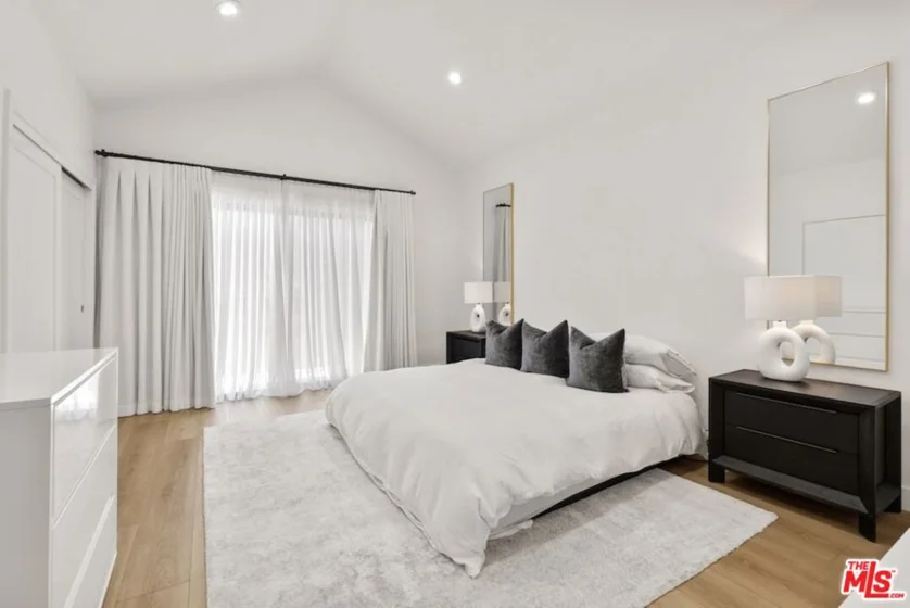 10620 Eastborne Avenue #102 photo 10