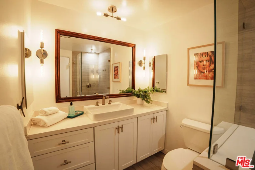 1110 Hacienda Place #207 photo 22