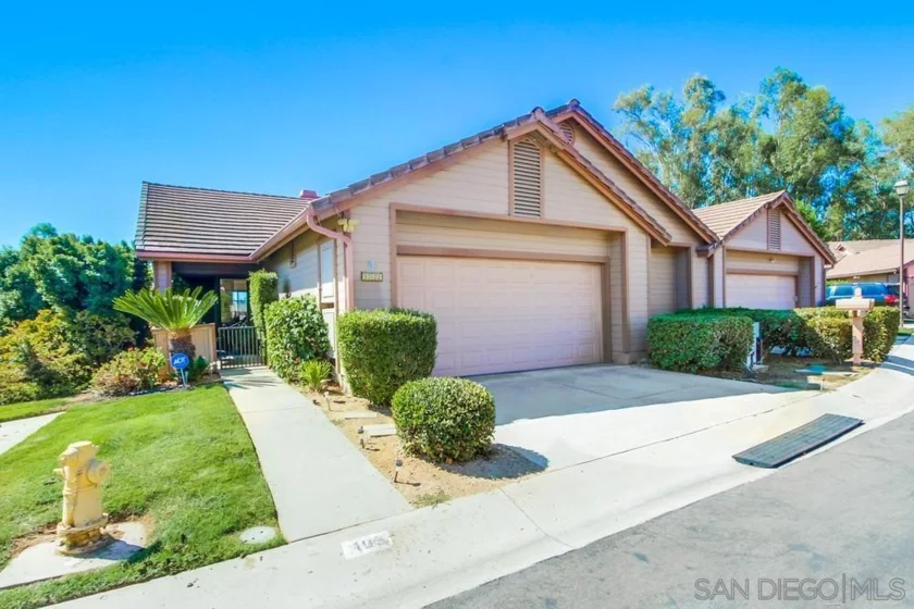 403 Mahogany Gln photo 1