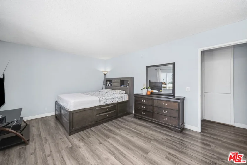 8800 Cedros Avenue #212 photo 14