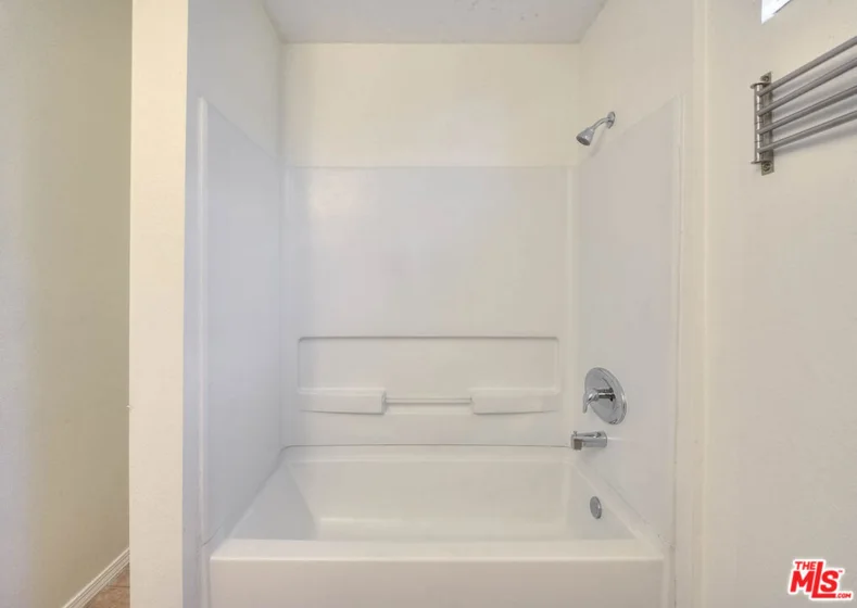 302 E 19th Street #7 photo 21