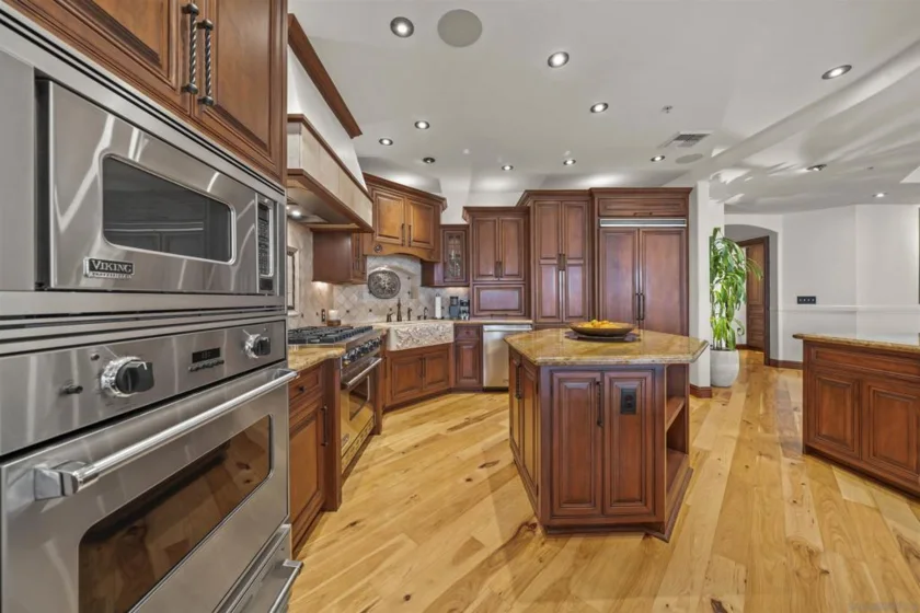 120 C Avenue #206 photo 20
