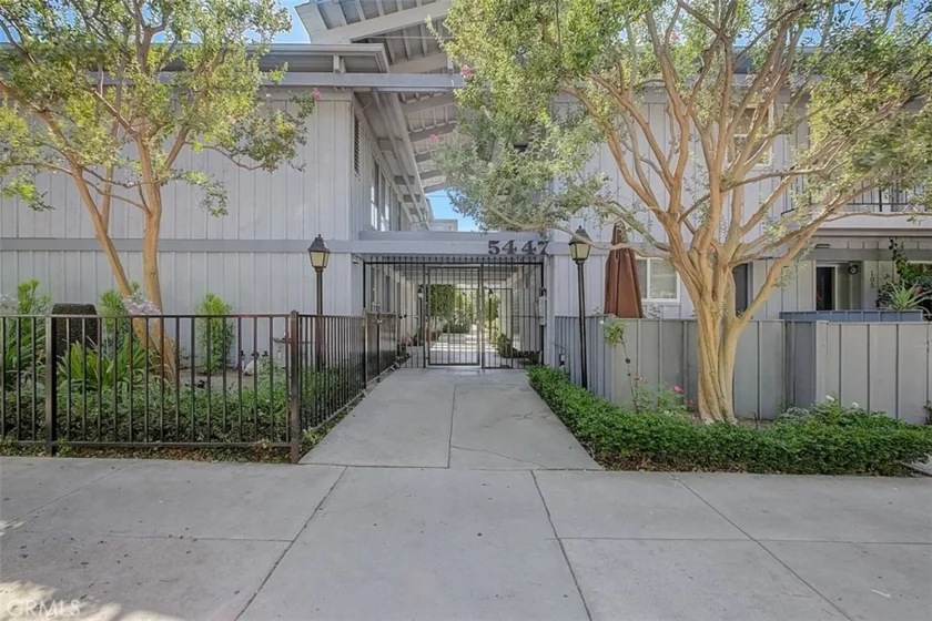 5447 Zelzah Avenue #130 photo 1