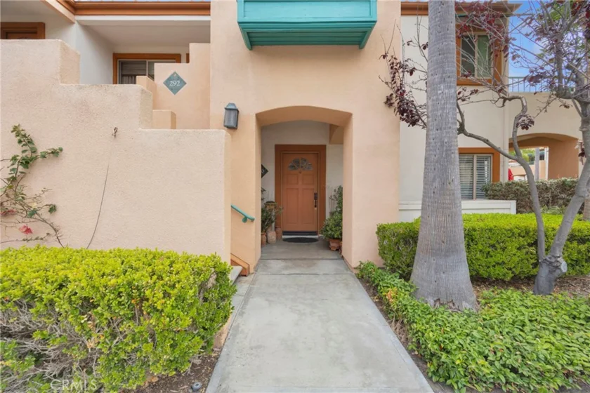 290 Villa Point Drive photo 46