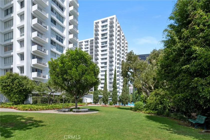 2160 Century Park East #110 photo 30