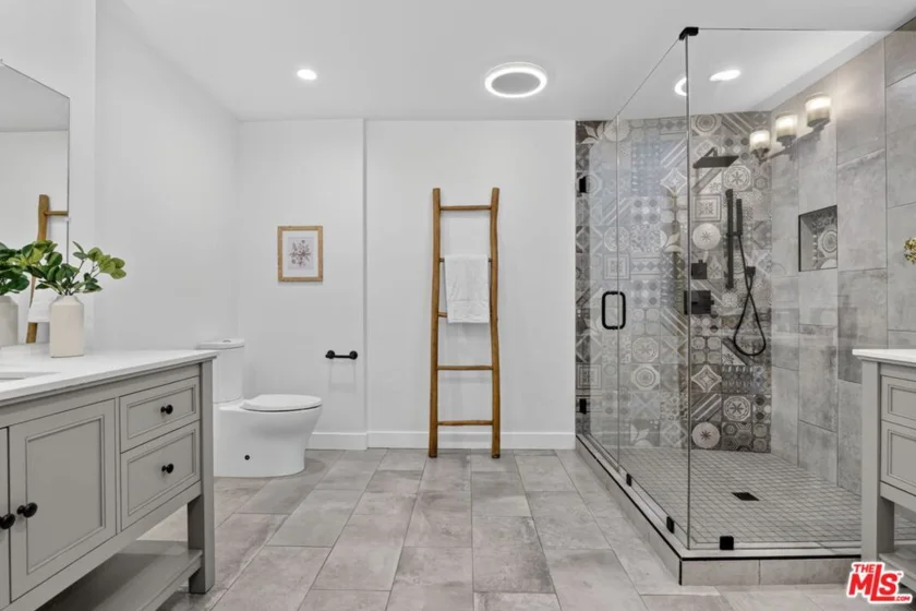 1509 Greenfield Avenue #207 photo 31