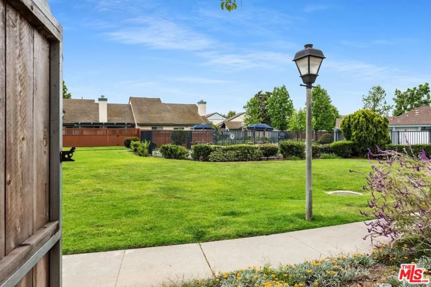 455 Bancroft photo 40