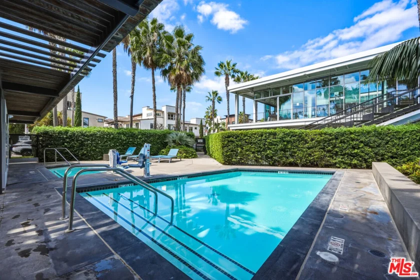 5400 Playa Vista Drive #23 photo 42
