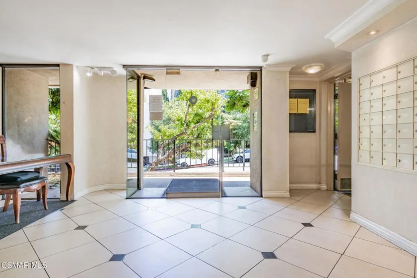 11645 Montana Avenue #318 photo 23